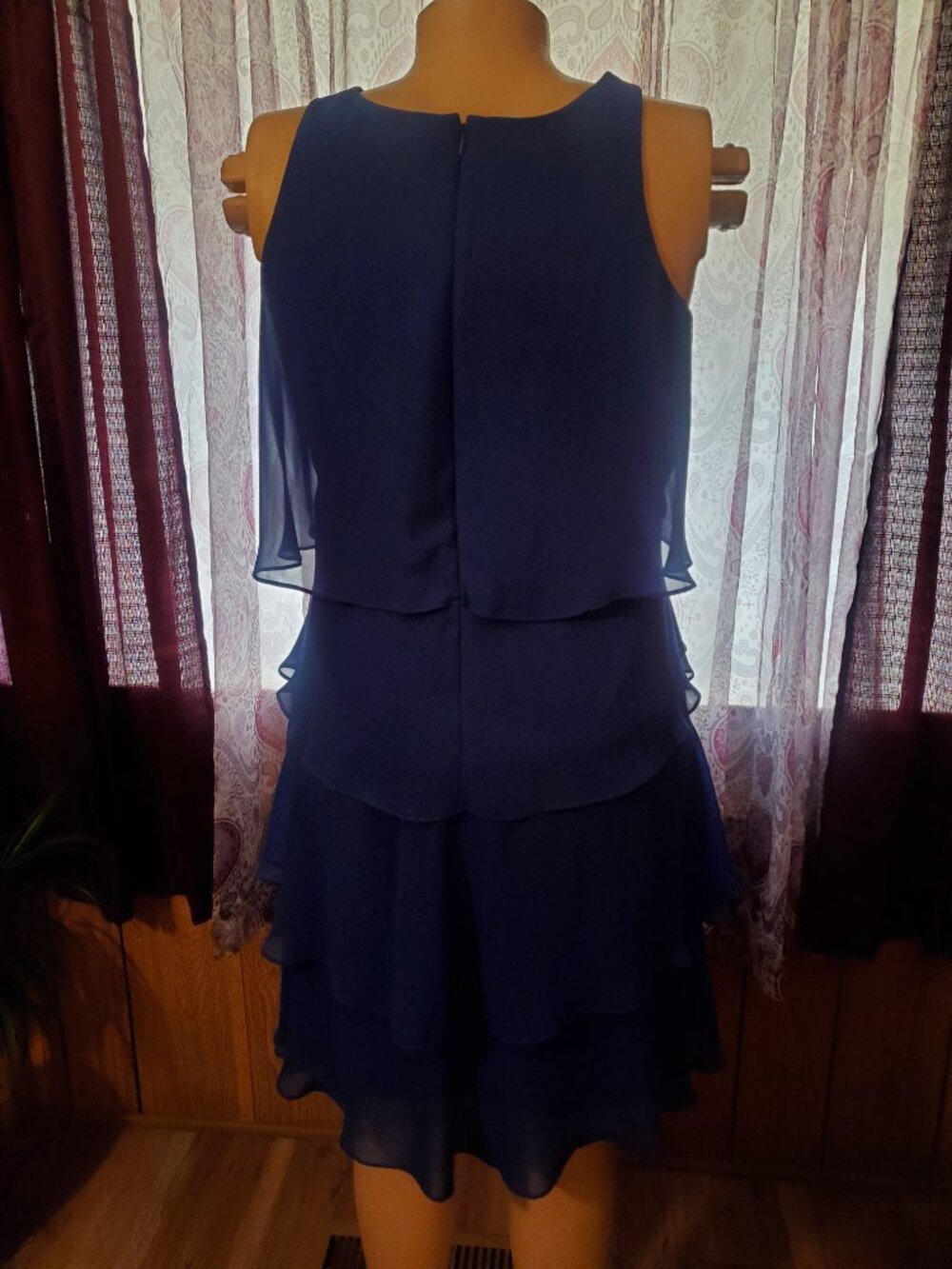WOMENS DRESS - Picture 2 of 2